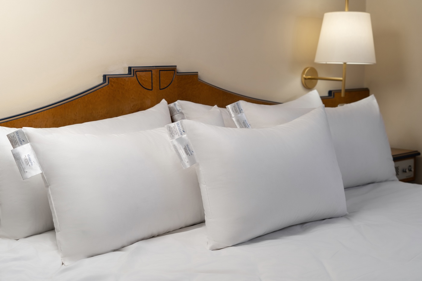 Подушка пуховая Classic Royal по стандартам Jumeirah